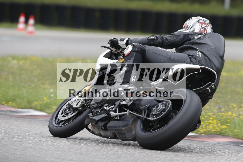 /37 28.07.2025 Dunlop Ride und Test Day ADR/Einsteiger gruen/64